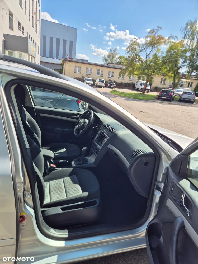 Skoda Octavia 1.6 TDI Ambiente - 10