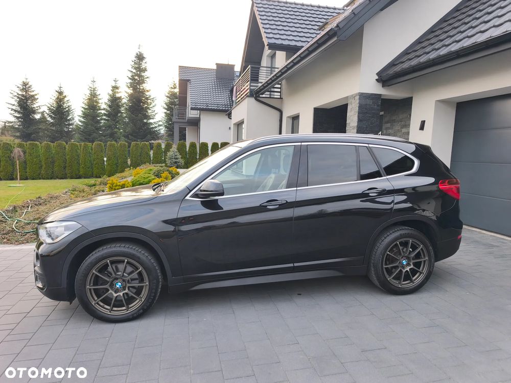 BMW X1 sDrive18d Advantage sport - 4