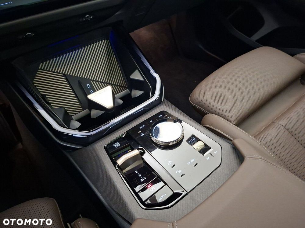 BMW X3 xDrive20 mHEV - 16