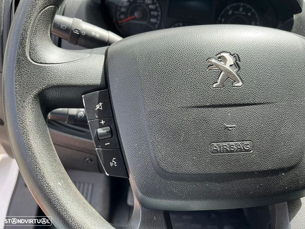 Peugeot Boxer | 2.0 HDI | 3 Lug. - 17