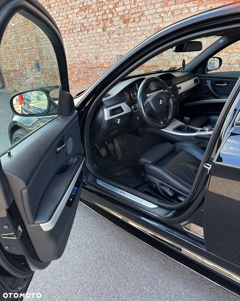 BMW Seria 3 320d - 17