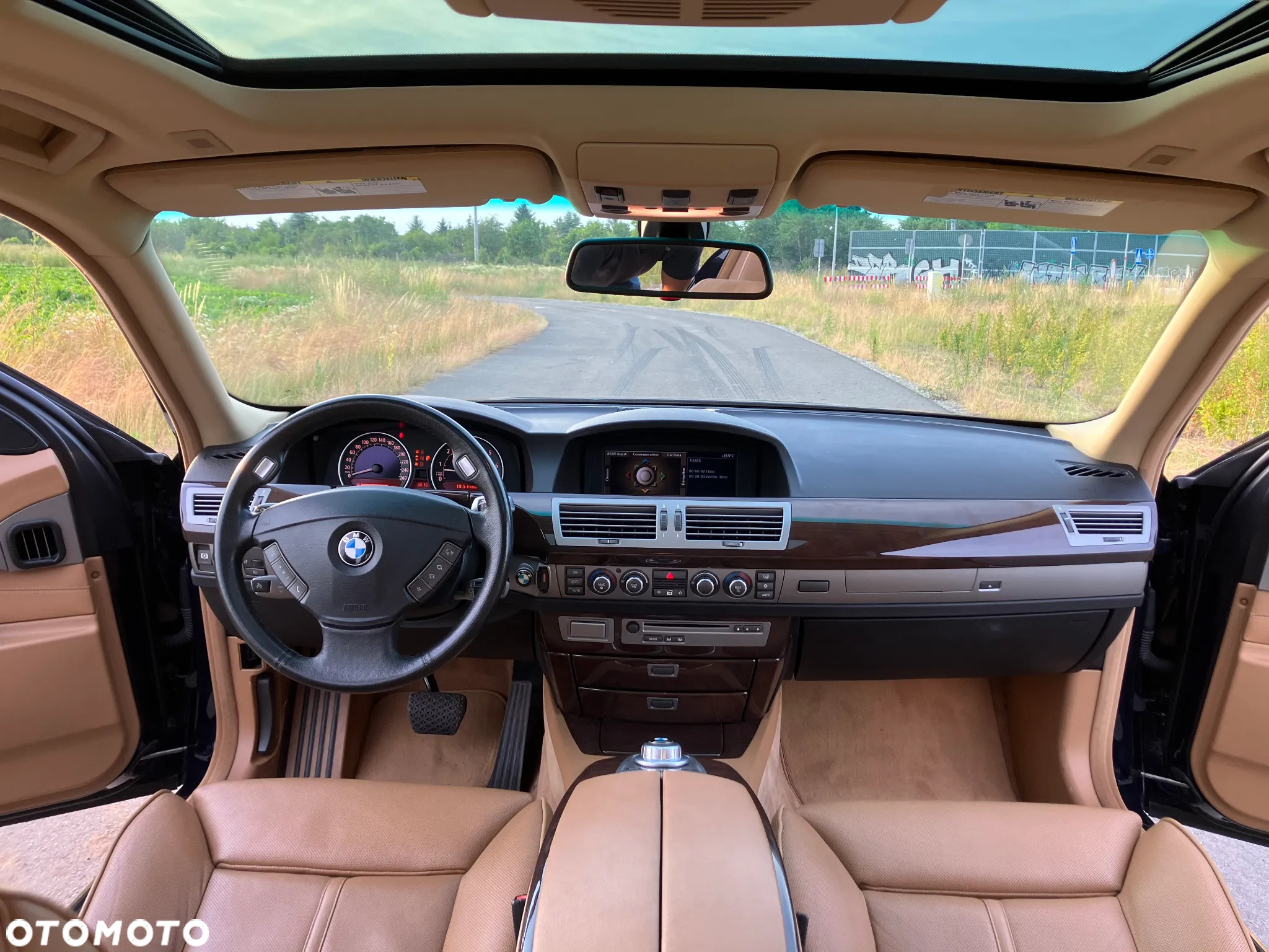 BMW Seria 7 750i - 7