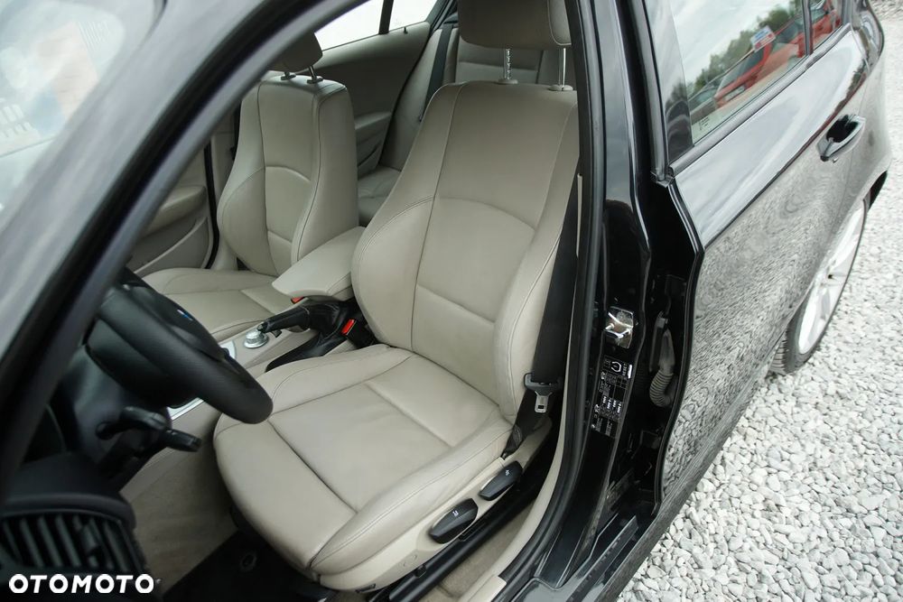 BMW Seria 1 - 24
