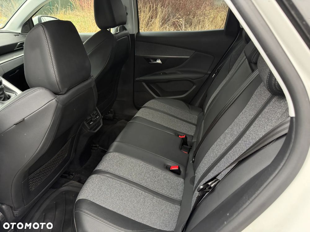 Peugeot 3008 1.5 BlueHDi Allure Pack S&S - 8