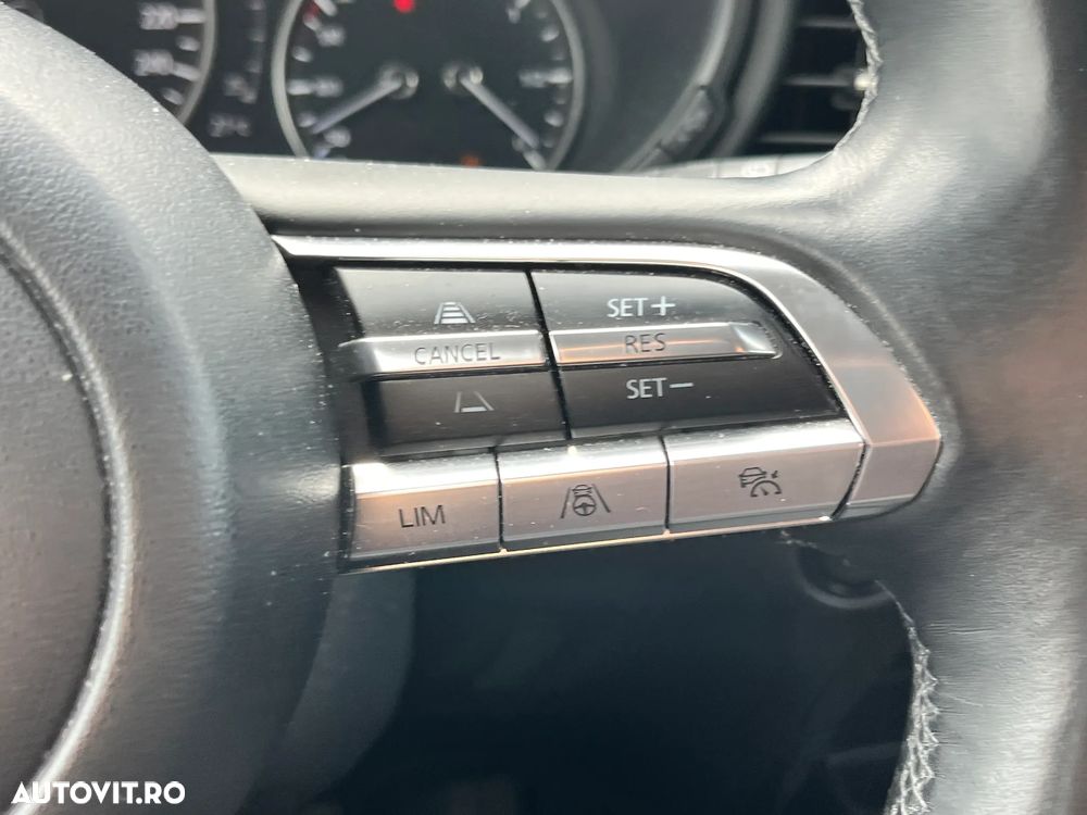 Mazda CX-30 - 16