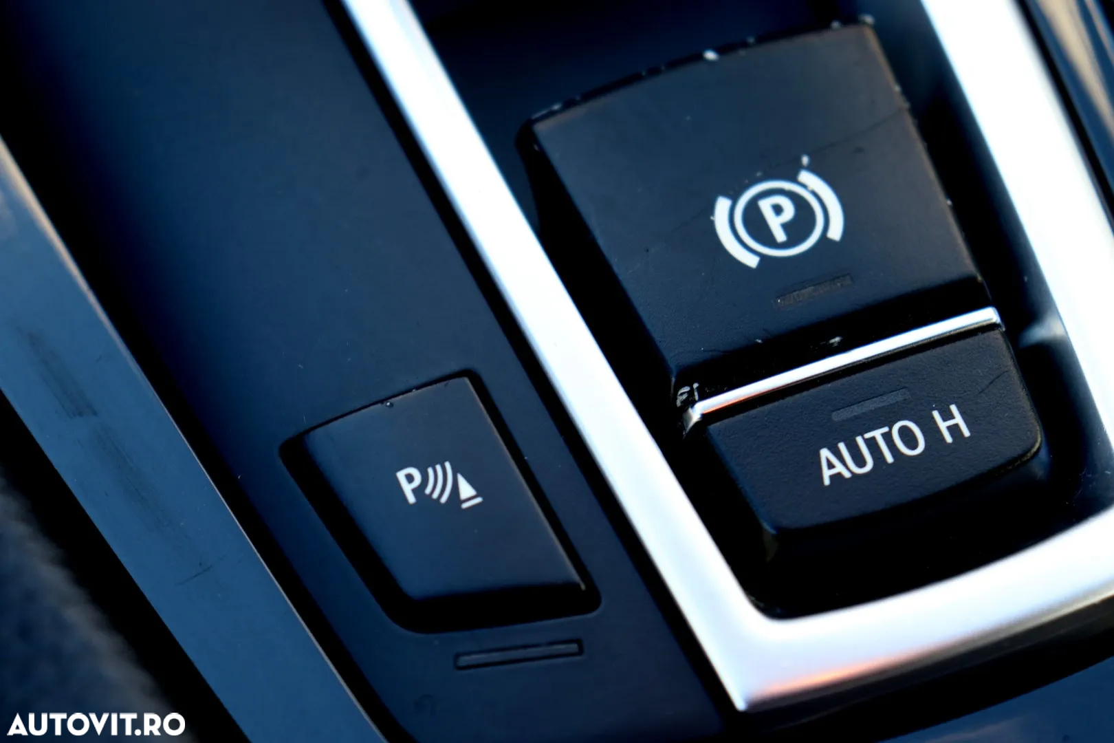 BMW Seria 5 520d - 24