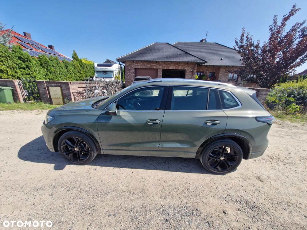 Volkswagen Tiguan 2.0 TDI SCR DSG R-Line - 25