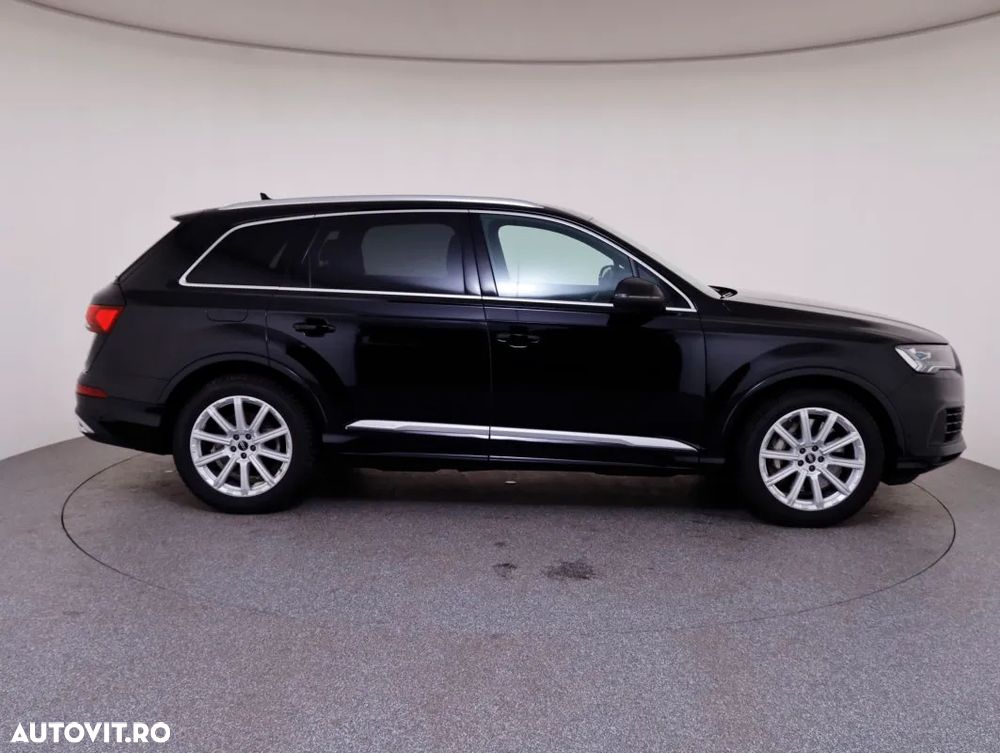Audi Q7 3.0 55 TFSIe quattro Tiptronic S Line - 6