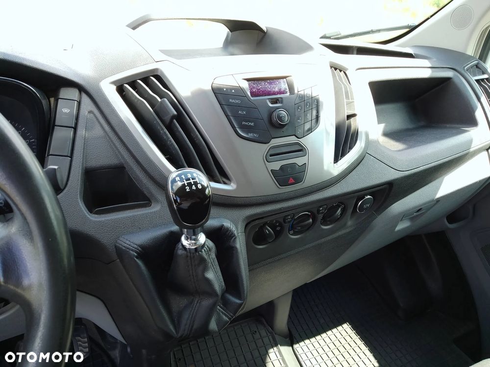 Ford Transit - 17
