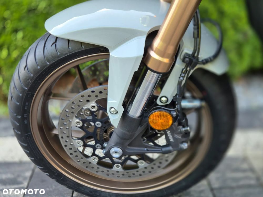 Honda CB - 30