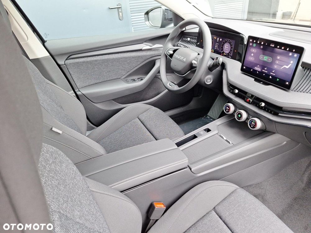 Skoda Superb 1.5 TSI mHEV Essence DSG - 29