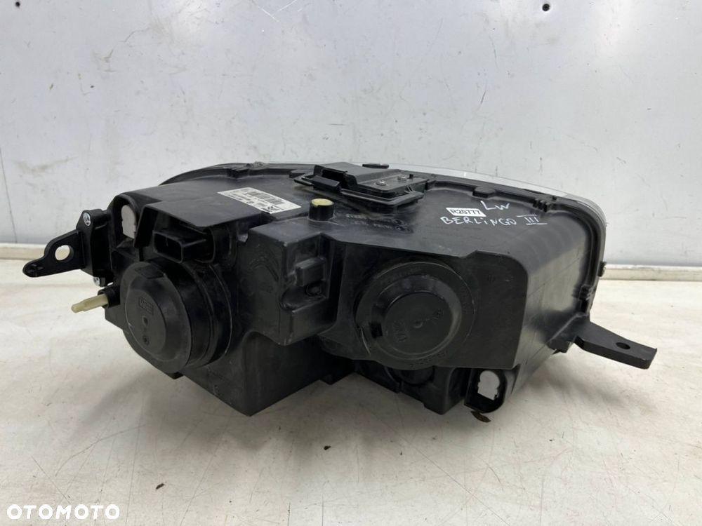 Lampa reflektor Citroen Berlingo III 3 Multispace 18-23r. lewa przednia wersja osobowa lewy przód - 13