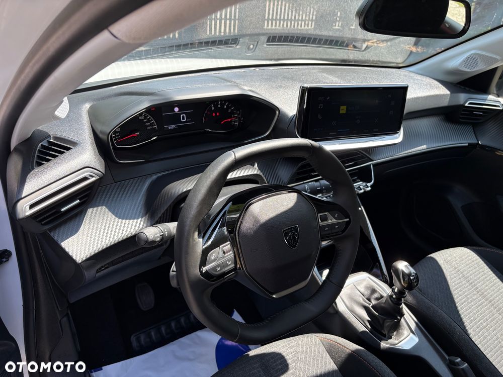 Peugeot 208 PureTech 100 Style - 12