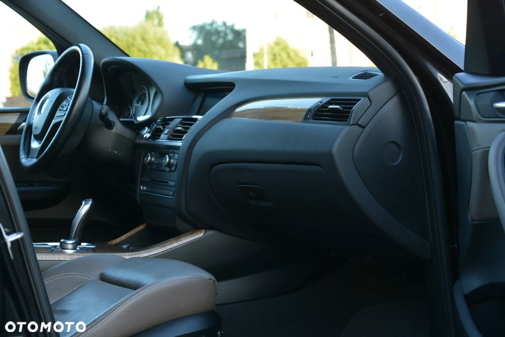 BMW X3 xDrive20d - 24
