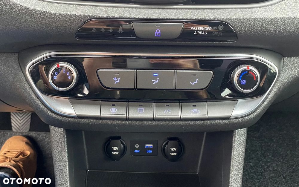 Hyundai i30 1.4 Passion - 31