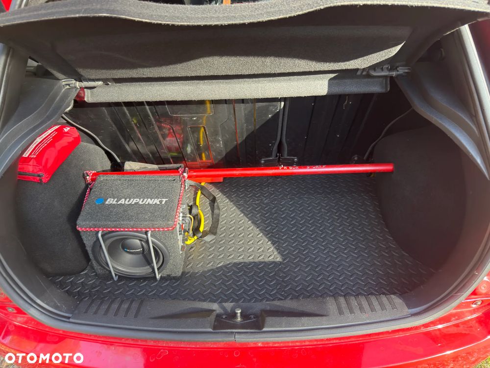 Ford Fiesta 2.0 ST - 18
