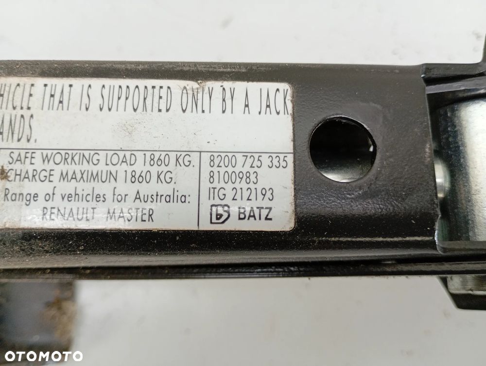 lewarek koła zapasowego ucho hak zestaw renault master II lift movano interstar 03-10r 8200725335 - 3