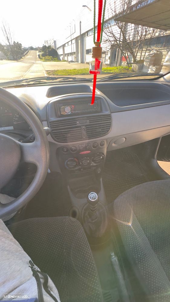 Fiat Punto 1.2 16V HLX - 14