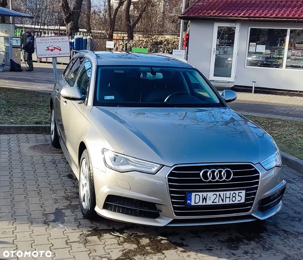 Audi A6 Avant 2.0 TDI Ultra S tronic - 16