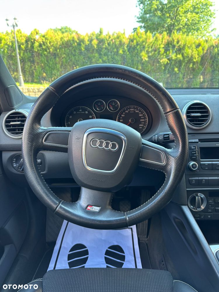 Audi A3 Sportback 1.4 TFSI S Line Sportpaket plus - 18