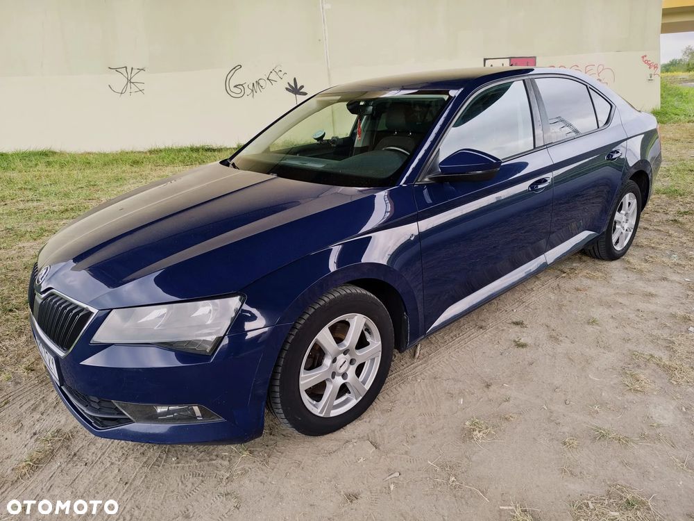 Skoda Superb 2017 photo 4