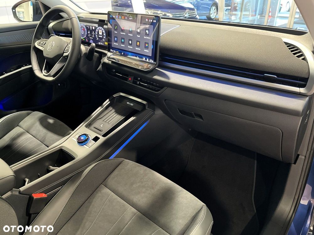 Volkswagen T-Roc - 34