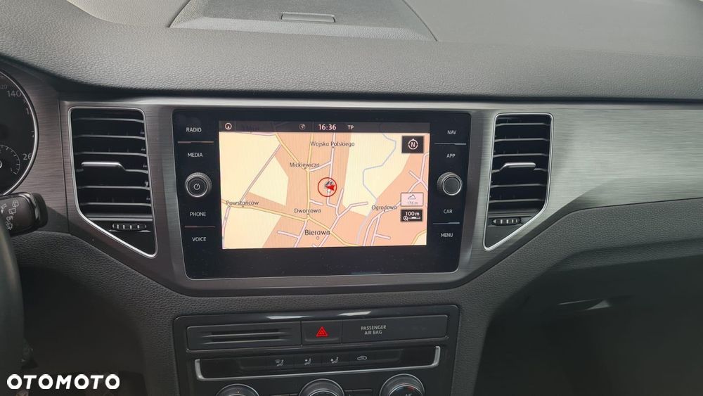 Volkswagen Golf Sportsvan SV 1.5 TSI ACT Comfortline - 4