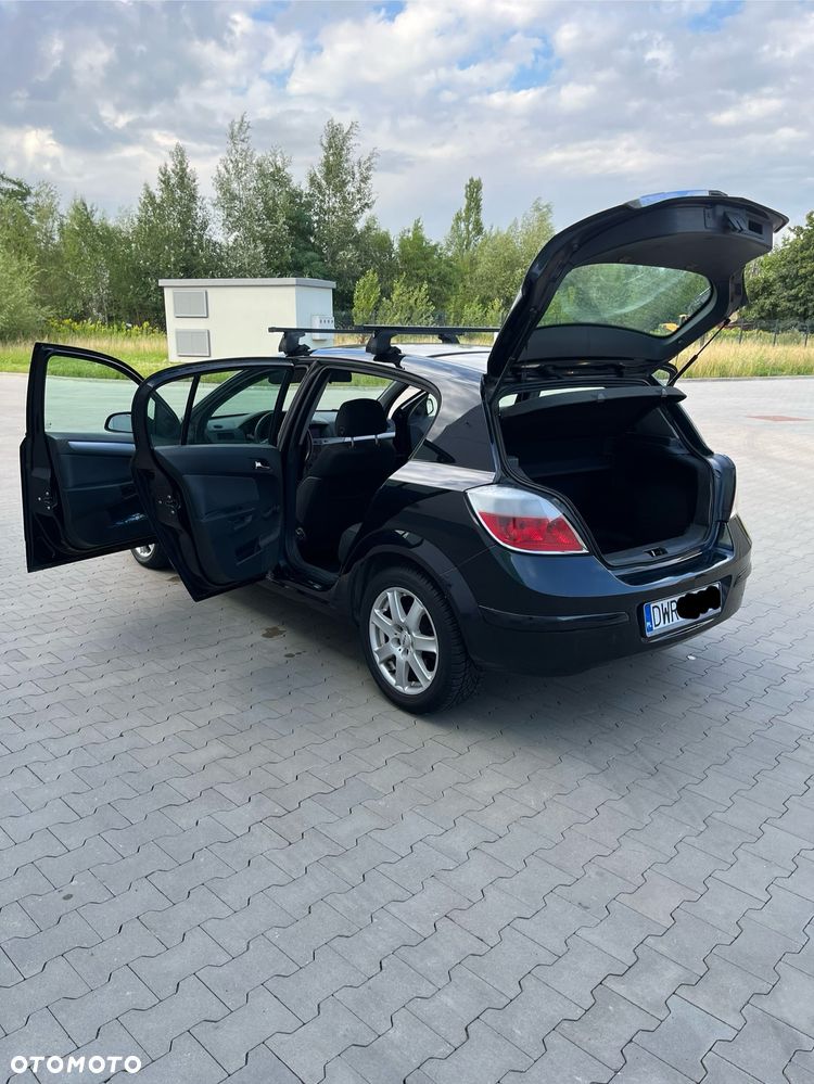 Opel Astra III 1.9 CDTI Cosmo - 13