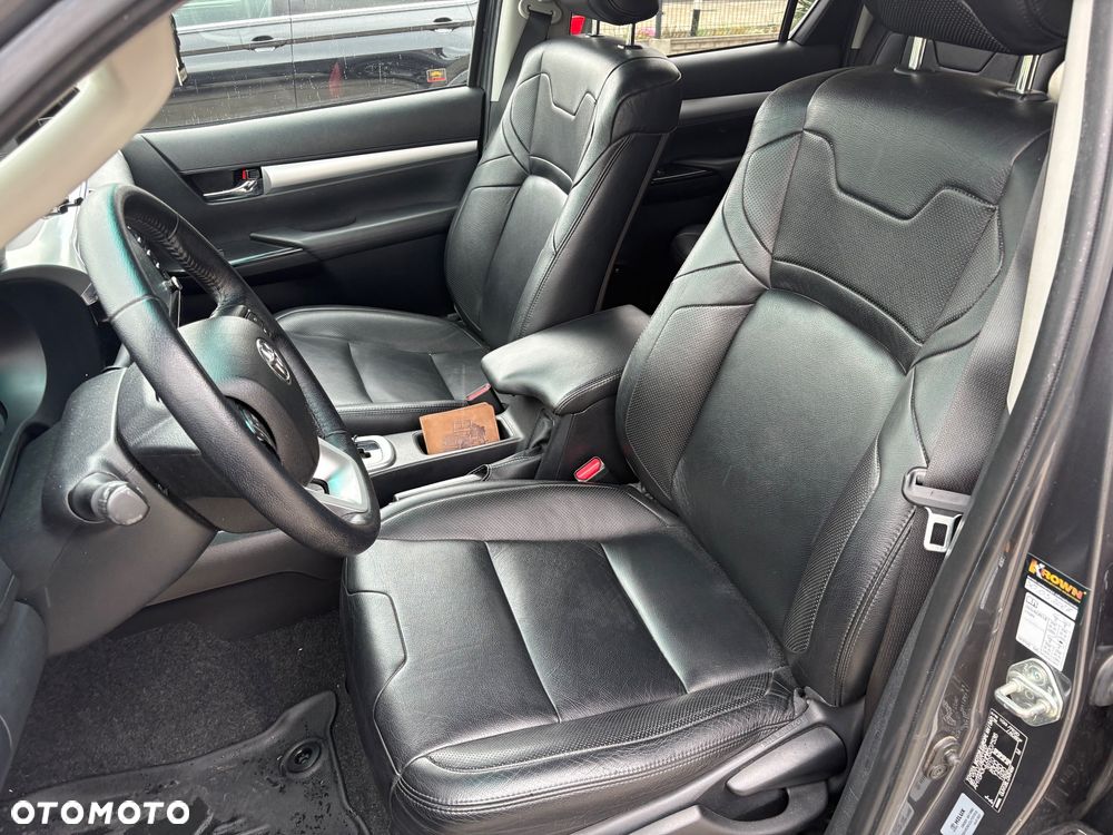 Toyota Hilux 2.8 D-4D Double Cab SR5+ 4x4 - 11