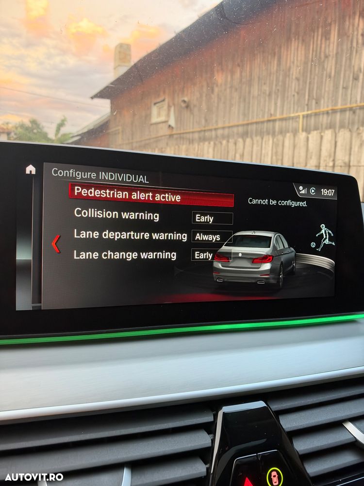 BMW Seria 5 520d AT - 11