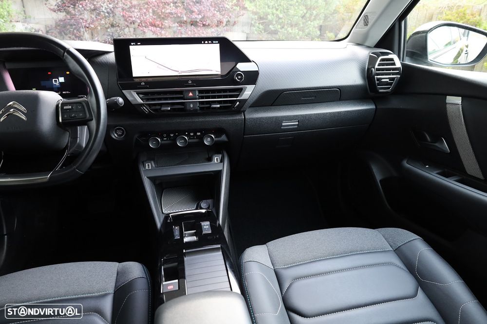 Citroën C4 X 1.2 PureTech Shine EAT8 - 18