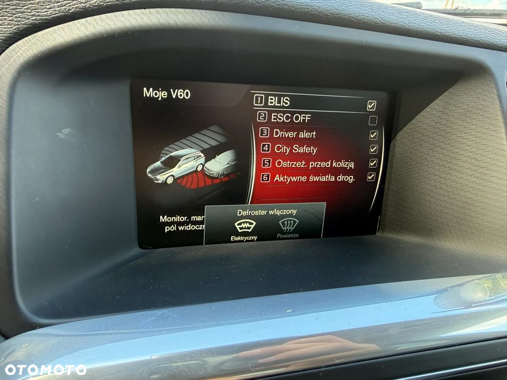 Volvo V60 Cross Country D3 Drive-E Momentum - 12