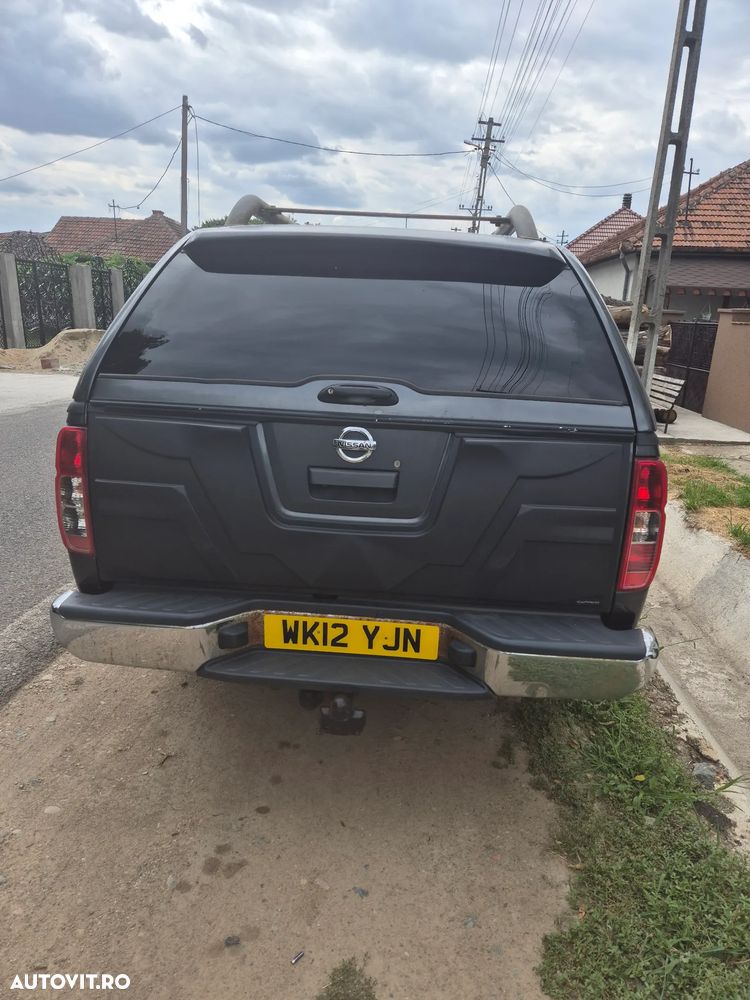 Nissan Navara 2.5 dCi DPF 4X4 Double Cab LE - 3