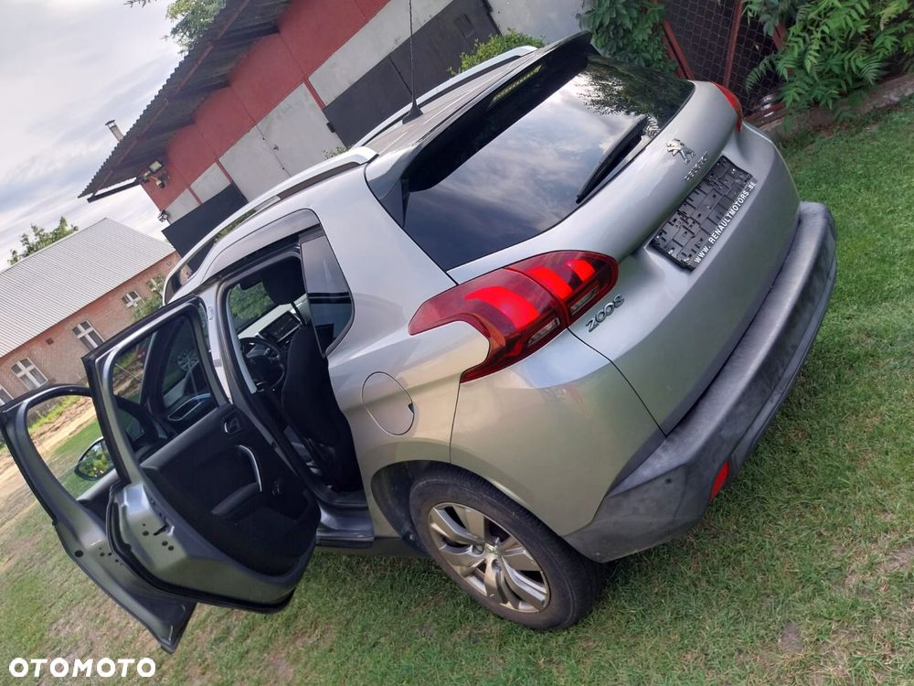 Peugeot 2008 1.2 Pure Tech Active S&S - 28