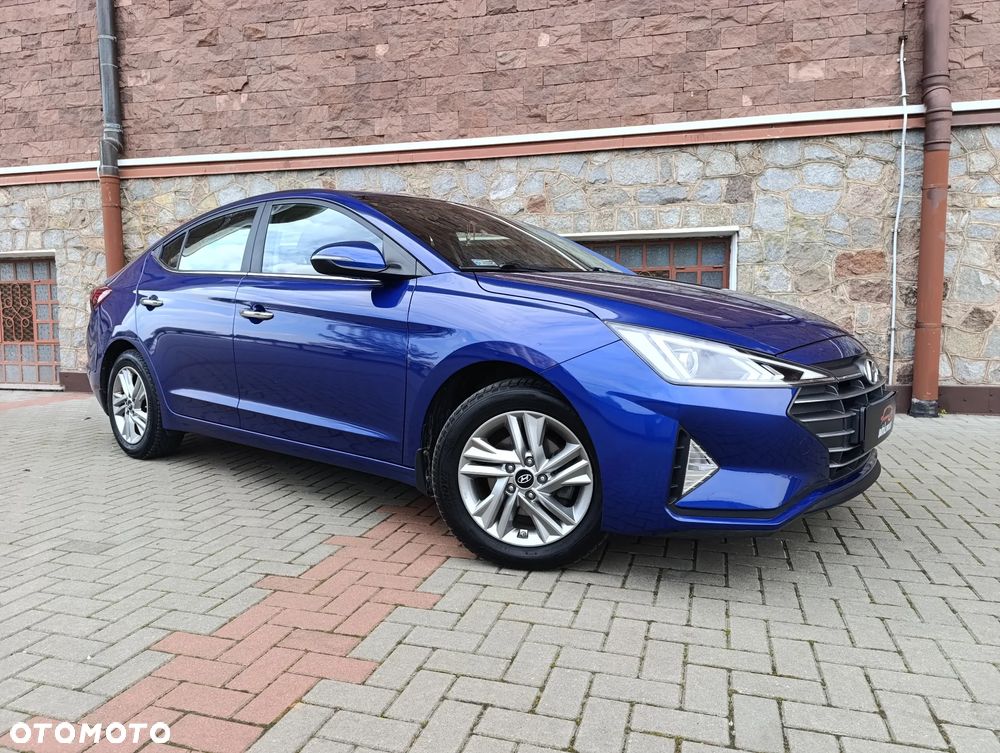 Hyundai Elantra 1.6 Comfort - 18