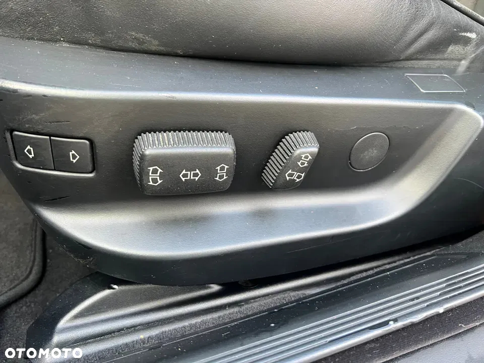 BMW Seria 7 735i L - 10