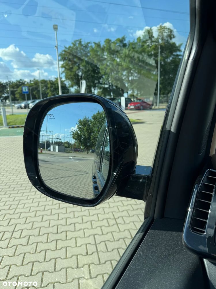 Hyundai Staria 1.6 T-GDI HEV Smart VIP - 9