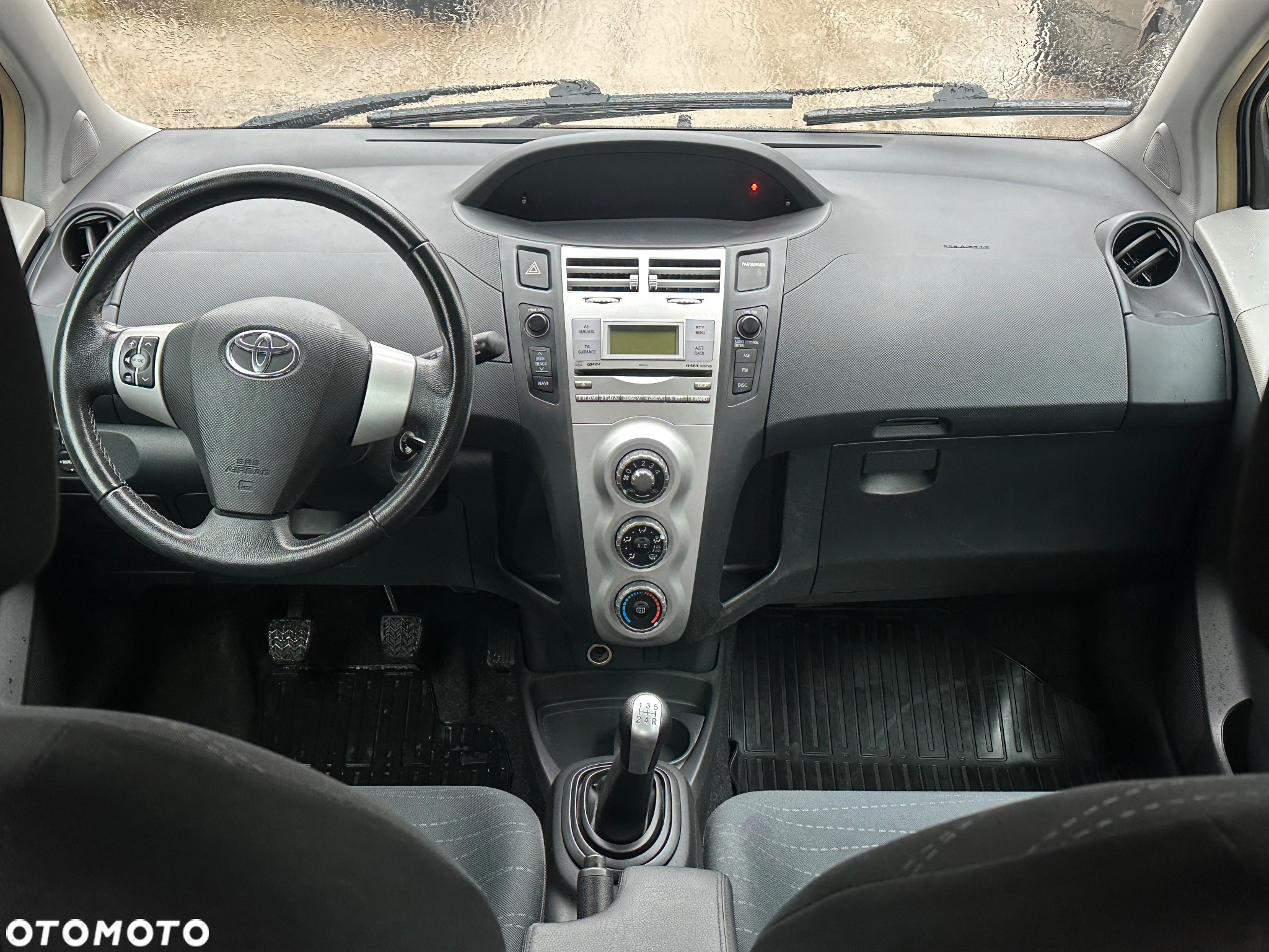 Toyota Yaris 1.0 VVT-i Cool - 18