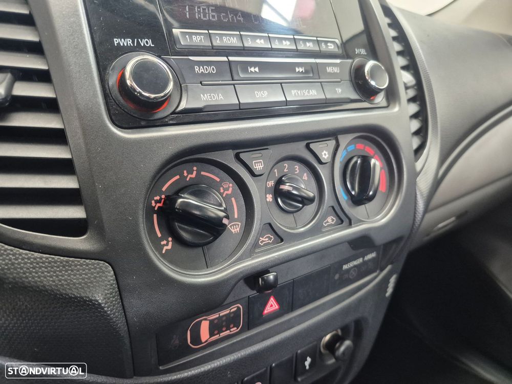 Mitsubishi L200 2.4 DI-D CD Space Cab Invite 2WD - 15