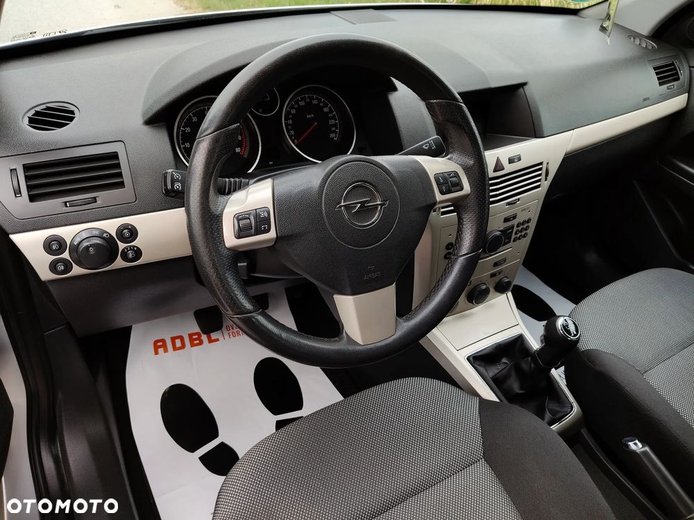 Opel Astra 1.6 Enjoy - 4
