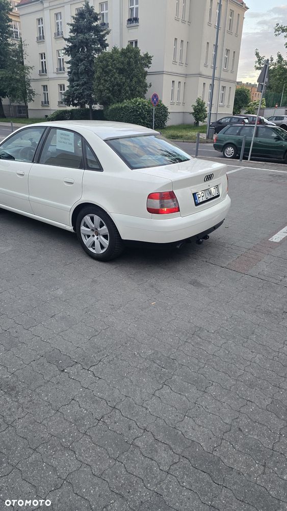 Audi A4 Limousine - 2