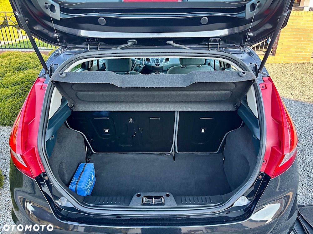 Ford Fiesta 1.25 Platinium X EU5 - 26