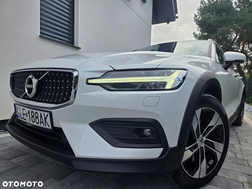 Volvo V60 Cross Country B4 D AWD Geartronic - 9