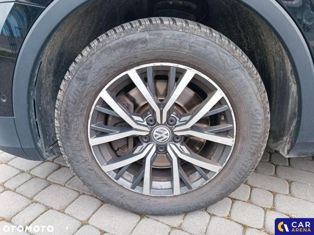 Volkswagen Tiguan - 38