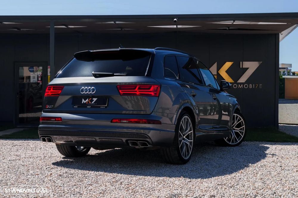 Audi SQ7 4.0 TDI V8 quattro Tiptronic 7L — fotografia 4