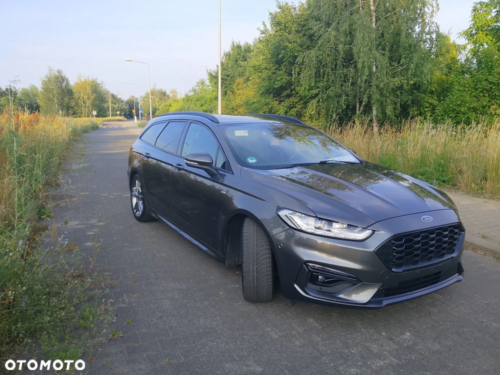 Ford Mondeo - 35