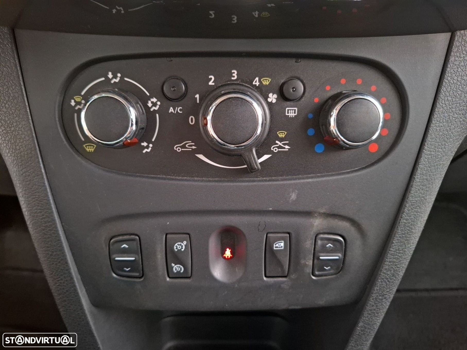 Dacia Logan MCV 0.9 TCe Comfort Bi-Fuel - 23
