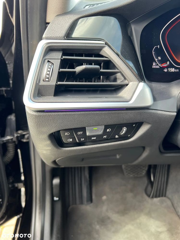 BMW Seria 3 320d Sport Line - 27