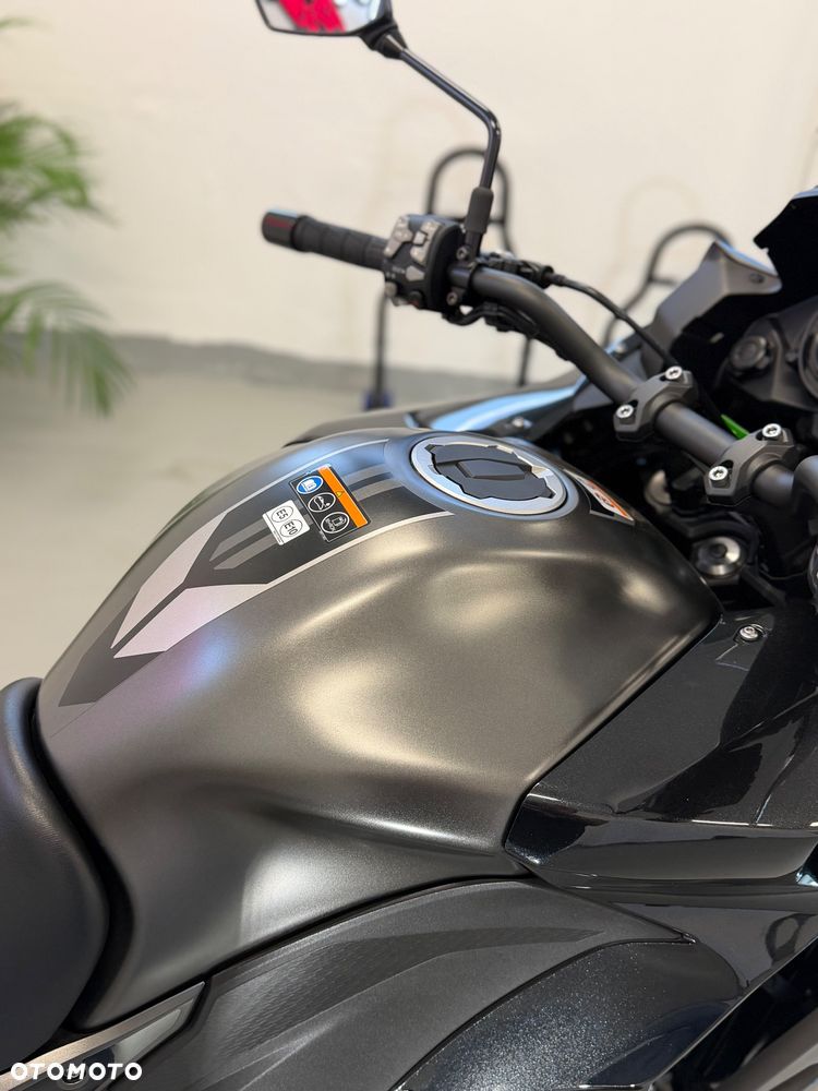 Kawasaki Versys 1000 - 9