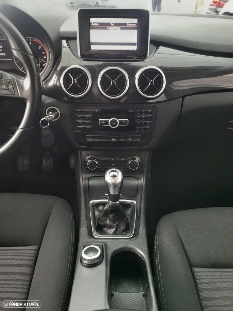 Mercedes-Benz B 180 CDi BlueEfficiency - 23